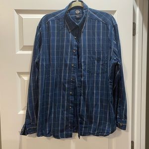 Men’s Dockers shirt- blue - large In good cond